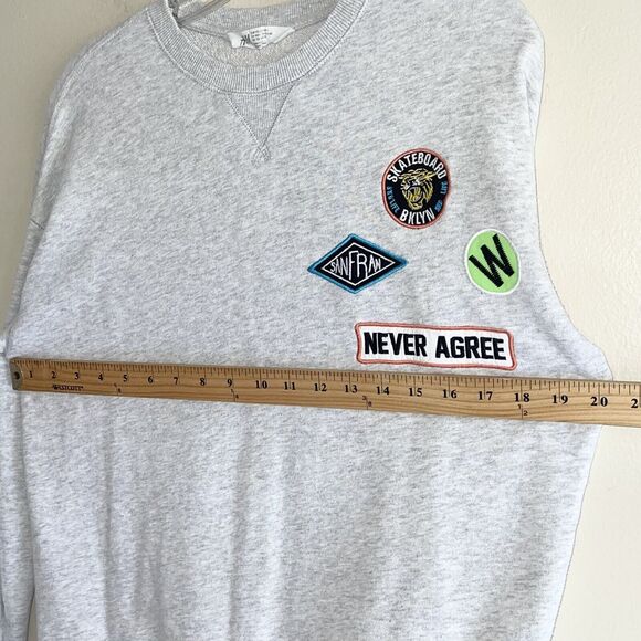 HM Sweatshirt Big Boys Size 14 Embroidered Patches Long Sleeve Crew Neck Gray - Picture 6 of 9